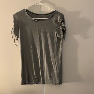 Striped lace up sleeve shirt